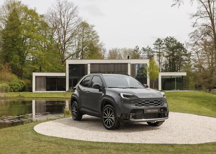 Toyota Yaris Cross Fiyatları Nisan 2026: Hangi Versiyon, Kime Göre? Toyota Yaris Cross Fiyatları Nisan 2026: Hangi Versiyon, Kime Göre?