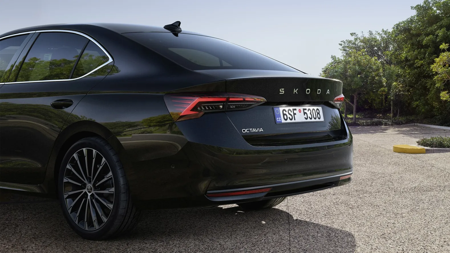 C-Sedan Segmentinde Ezber Bozan Güç: Yeni Skoda Octavia Teknik Özellikleri ve Detaylı İncelemesi