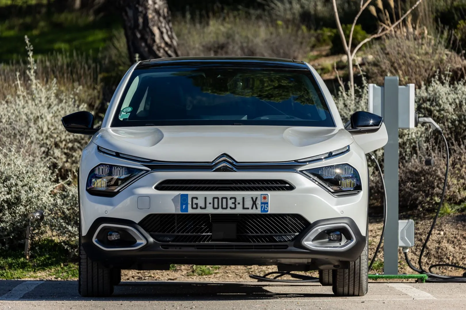 Haziran Ayının İndirim Bombası Patladı: Sıfır KM Citroen C4 X Özellikleri ve Kampanyalı Fiyat Listesi! Haziran Ayının İndirim Bombası Patladı: Sıfır KM Citroen C4 X Özellikleri ve Kampanyalı Fiyat Listesi!