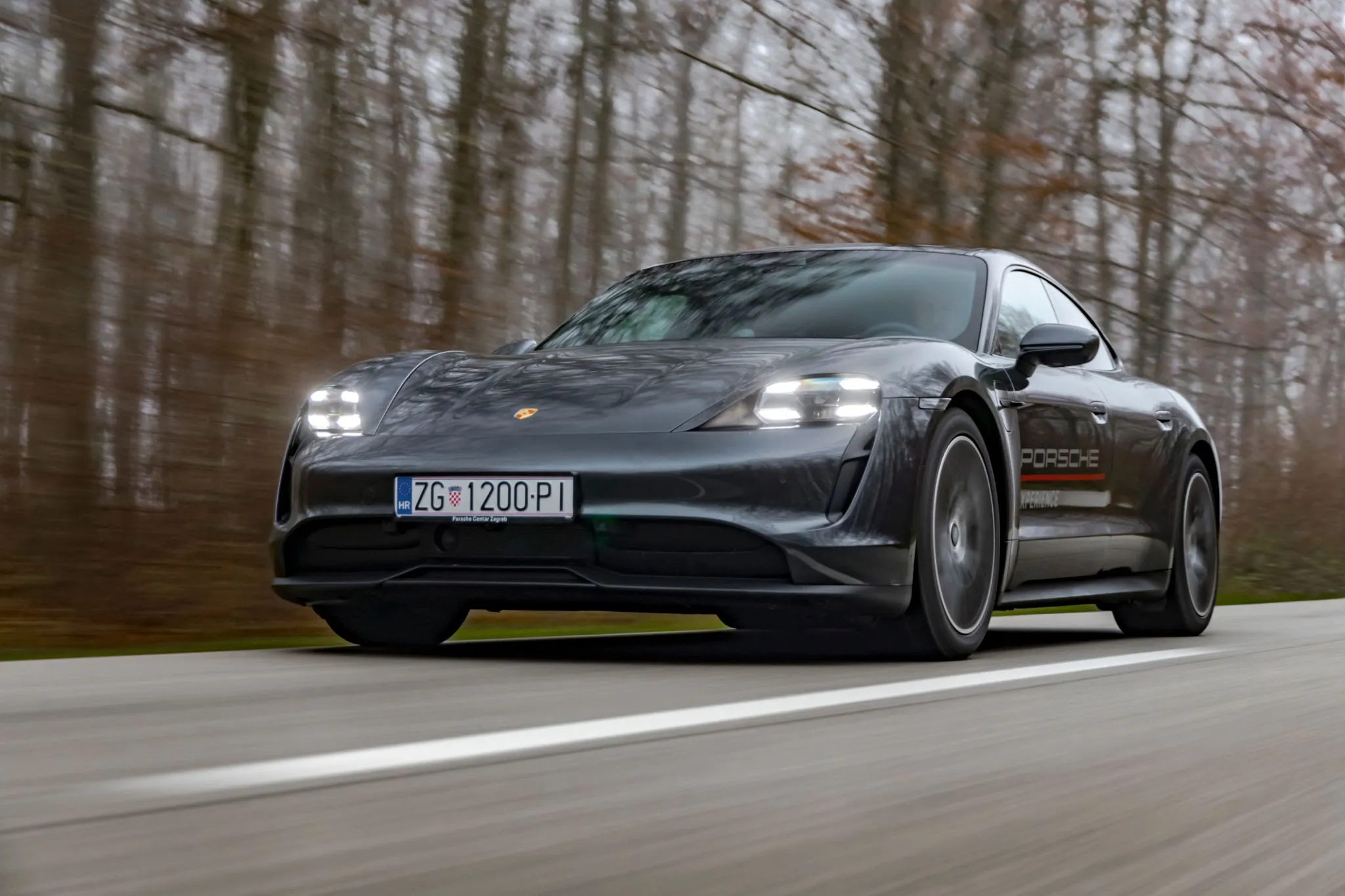Elektrikli Binek Liginde Güç Gösterisi: Makyajlı Porsche Taycan Teknik Analizi! Elektrikli Binek Liginde Güç Gösterisi: Makyajlı Porsche Taycan Teknik Analizi!