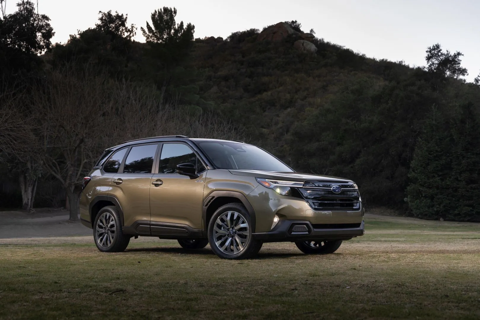 Simetrik Dört Çeker ve Akıllı Hibrit Gücü: Yeni Subaru Forester Detaylı İncelemesi