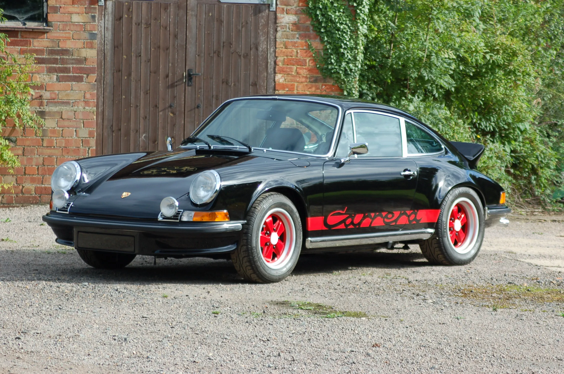 Safkan Sürüş Genetiği ve Hibrit Devrimi: Yeni Porsche 911 Teknik Özellikleri ve Haziran Ayı Pazar Analizi