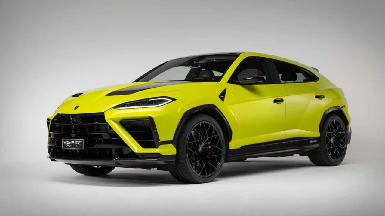 Adrenalin ve Hibrit Gücü Bir Arada: Karşınızda 812 Beygirlik Yeni Lamborghini Urus SE Performante! Adrenalin ve Hibrit Gücü Bir Arada: Karşınızda 812 Beygirlik Yeni Lamborghini Urus SE Performante!