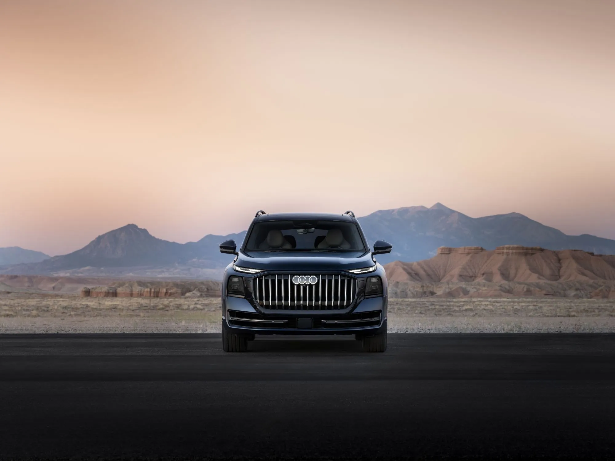 Audi’nin Dev Amiral Gemisi Sahneye Çıktı: Tüm Detaylarıyla Yeni Audi Q9! Audi’nin Dev Amiral Gemisi Sahneye Çıktı: Tüm Detaylarıyla Yeni Audi Q9!