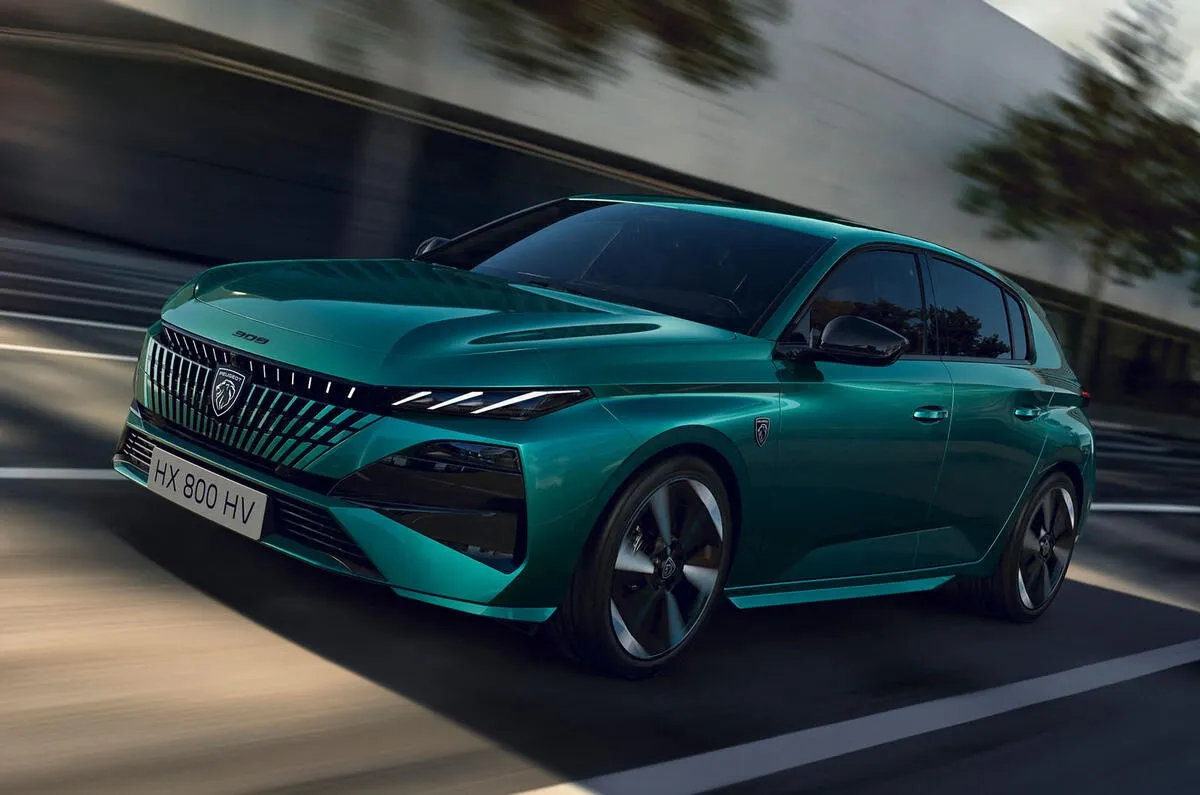 C-Hatchback Segmentinin Karizmatik Temsilcisi: Yeni Peugeot 308 ve Elektrikli E-308 Türkiye Yollarında! C-Hatchback Segmentinin Karizmatik Temsilcisi: Yeni Peugeot 308 ve Elektrikli E-308 Türkiye Yollarında!