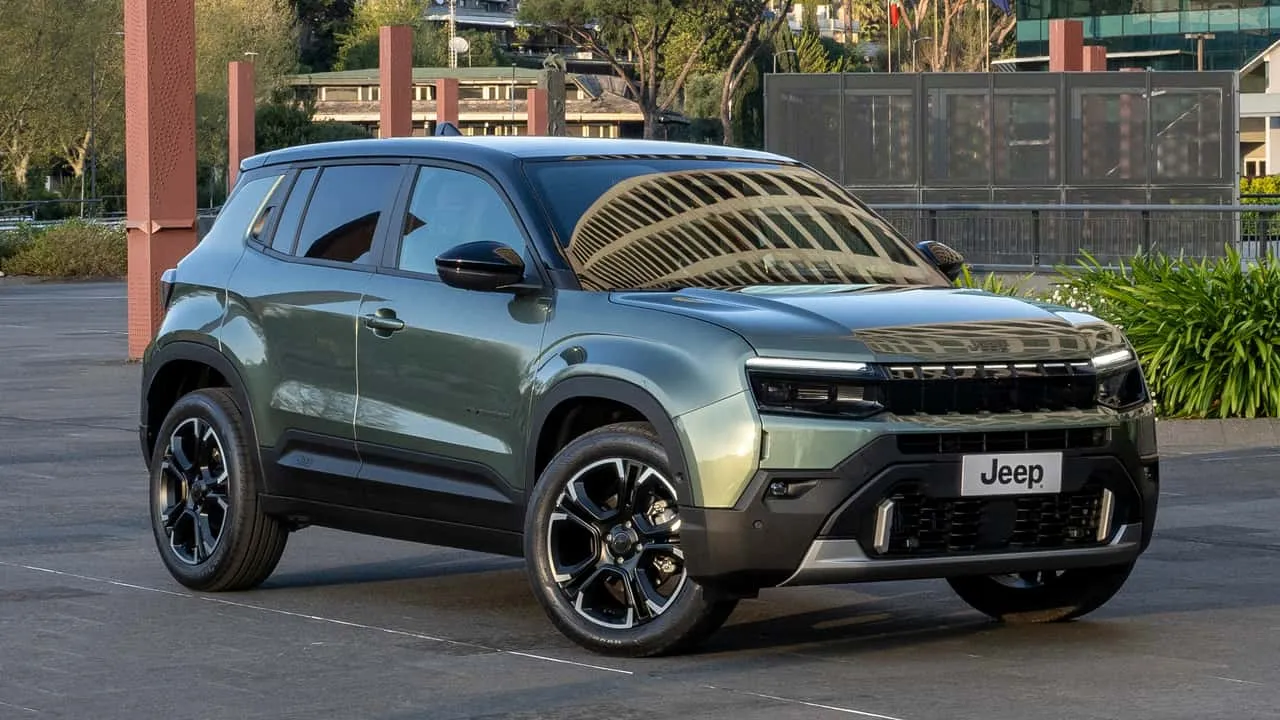 B-SUV Segmentinde İkonik Tasarım: Yenilenen Jeep Avenger Türkiye’de Satışa Sunuldu!