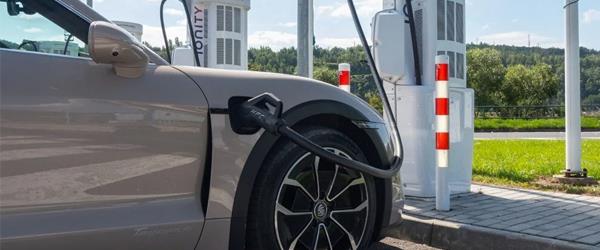 Türkiye'de Satılan Elektrikli Otomobillerin Güncel Fiyat Listesi Türkiye'de Satılan Elektrikli Otomobillerin Güncel Fiyat Listesi