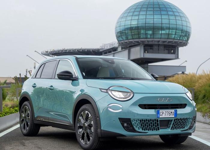 Yeni Fiat 600 Türkiye'de! Yeni Fiat 600 Türkiye'de!