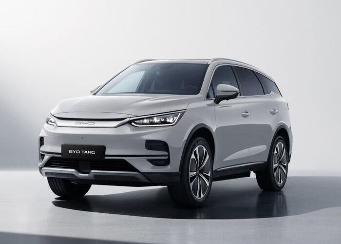 BYD’den Tang Gibi Bir Model BYD’den Tang Gibi Bir Model