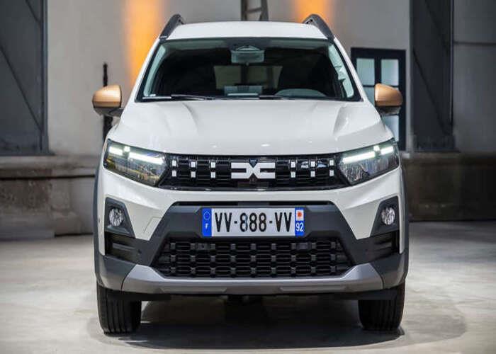 Makyajlı Dacia Jogger Makyajlı Dacia Jogger