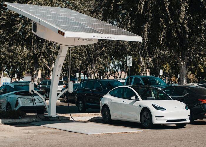 Elektrikli Otomobil Şarj İstasyonları Elektrikli Otomobil Şarj İstasyonları