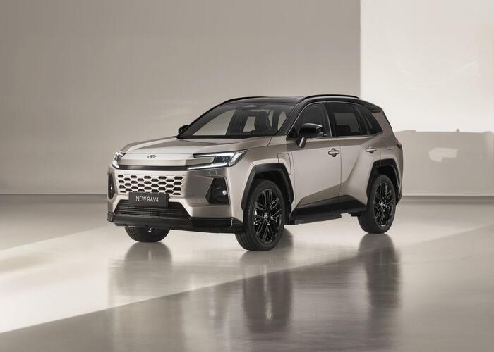 Toyota RAV4 Hybrid Test Sürüşü SUV Alırken Akıllı Ne Demek? Toyota RAV4 Hybrid Test Sürüşü SUV Alırken Akıllı Ne Demek?
