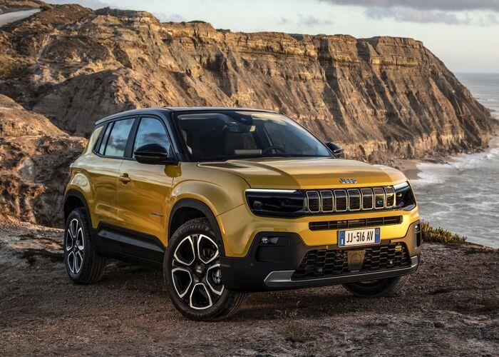 Jeep Avenger 2026 İnceleme: Off-road Efsanesi Şehre İniyor Jeep Avenger 2026 İnceleme: Off-road Efsanesi Şehre İniyor