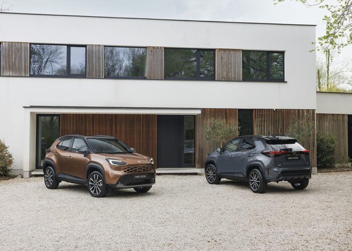 Toyota Yaris Cross Türkiye'de: İlk Bakışta Bizi Şaşırtan 3 Şey Toyota Yaris Cross Türkiye'de: İlk Bakışta Bizi Şaşırtan 3 Şey
