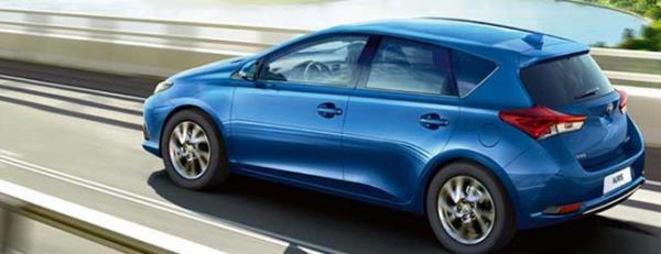 En İyi Sürüş Deneyimini Arayanlara “Toyota Auris 2017” En İyi Sürüş Deneyimini Arayanlara “Toyota Auris 2017”