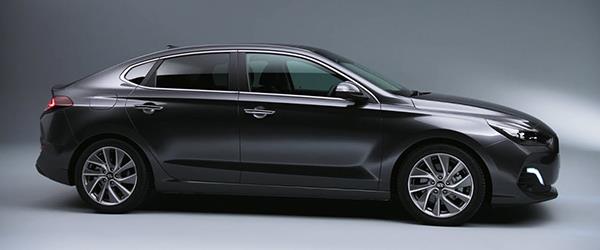 Sınıfında Bir İlk 2018 Hyundai i30 Fastback Sınıfında Bir İlk 2018 Hyundai i30 Fastback