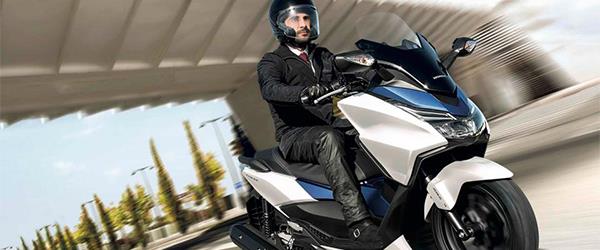 Honda’nın yenilenen modeli Forza ! Honda’nın yenilenen modeli Forza !