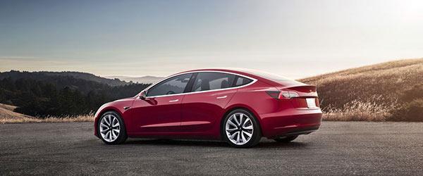 Tesla’dan Çift Motorlu Yeni Model Geliyor ! Tesla’dan Çift Motorlu Yeni Model Geliyor !