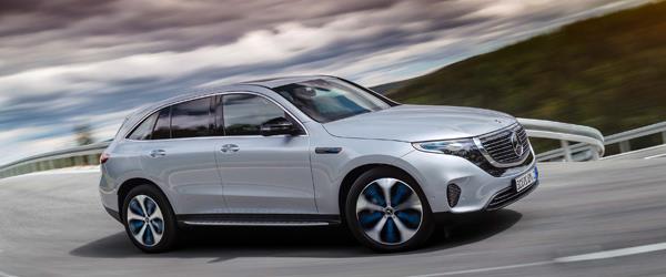 Mercedes tamamen elektrikli ilk modeli EQC’ yi tanıttı. Mercedes tamamen elektrikli ilk modeli EQC’ yi tanıttı.