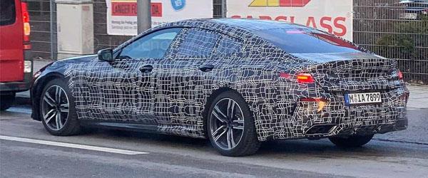 BMW 8 Serisi Gran Coupe Kamuflajını Epeyce Azaltmış BMW 8 Serisi Gran Coupe Kamuflajını Epeyce Azaltmış