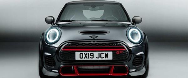 Mini John Cooper Works GP Los Angeles’ta Tanıtıldı Mini John Cooper Works GP Los Angeles’ta Tanıtıldı