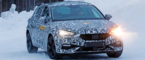 Yeni Seat Leon Hibrit Casus Kameralara Yakalandı Yeni Seat Leon Hibrit Casus Kameralara Yakalandı