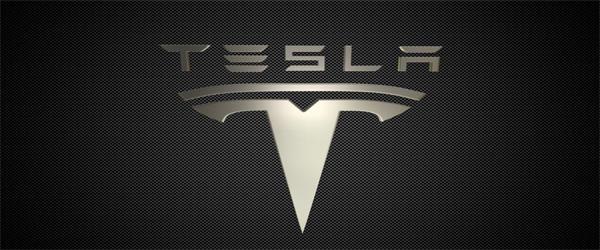 Tesla Model 3 Modeline İçten Yanmalı Motor Takıldı Tesla Model 3 Modeline İçten Yanmalı Motor Takıldı