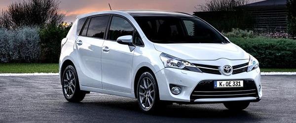Yenilenen Toyota Verso 2016 Yenilenen Toyota Verso 2016