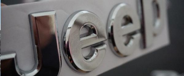 Yeni Jeep Grand Wagoneer'den Yeni İpuçları Yeni Jeep Grand Wagoneer'den Yeni İpuçları