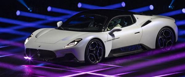Maserati Yeni Canavarını Tanıttı Maserati Yeni Canavarını Tanıttı