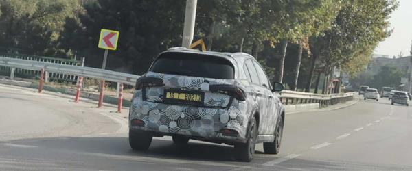 Yeni Fiat Egea Bursa’da Kameralara Poz Verdi Yeni Fiat Egea Bursa’da Kameralara Poz Verdi