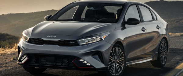 Kia Cerato Son Modelinin Görünümde Değişiklik Yapıldı! Kia Cerato Son Modelinin Görünümde Değişiklik Yapıldı!