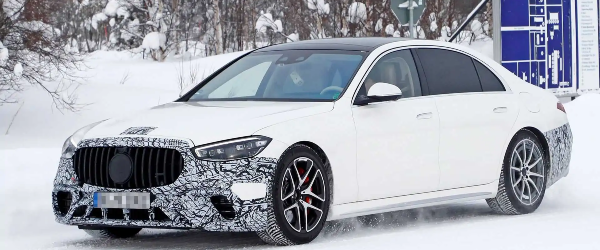 Yeni Model Hibrit Mercedes-AMG S63 Görüntülendi! Yeni Model Hibrit Mercedes-AMG S63 Görüntülendi!