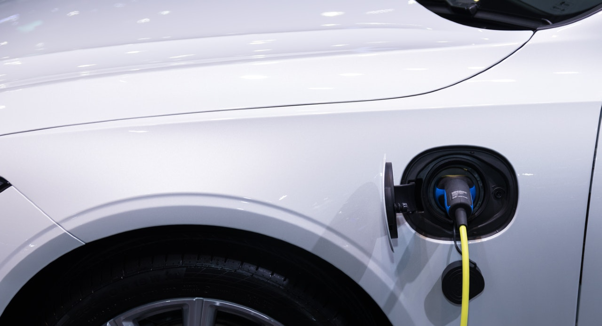 Hibrit ve Elektrikli Araçlar Arasındaki Farklar Nelerdir?