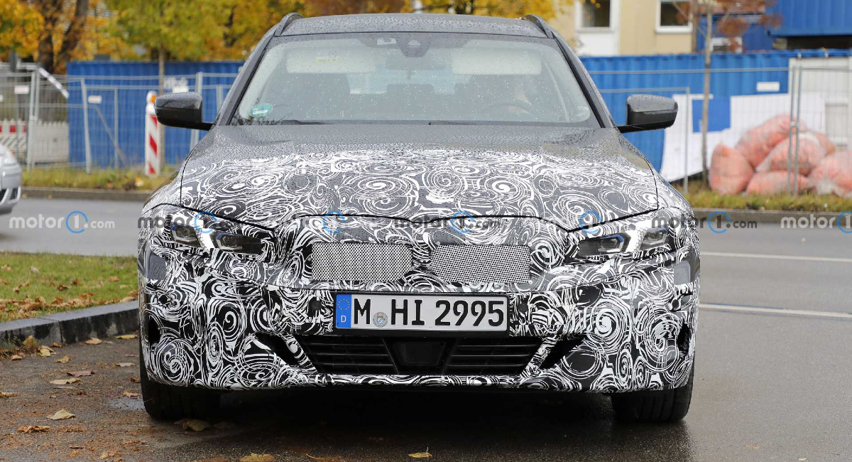 2022 BMW 3 Series Touring Modeli Görüntülendi! 2022 BMW 3 Series Touring Modeli Görüntülendi!