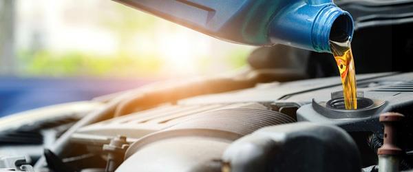 Otomobillerde Motor Yağ Değişimi Ve Önemi Otomobillerde Motor Yağ Değişimi Ve Önemi