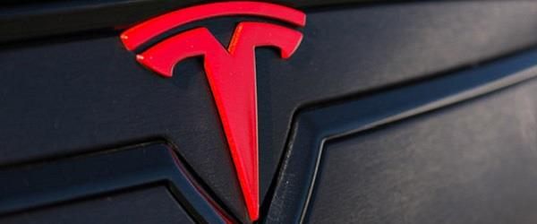 Tesla 2022 Yılına Girerken Yine 54 Bin Aracını Geri Çağırıyor