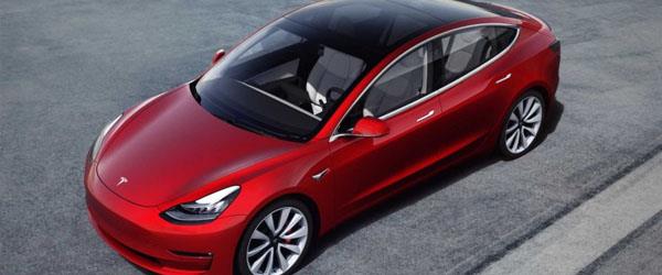Yeni Tesla Model 3 Göründü ve Yaklaşık Fiyatı Belli Oldu!
