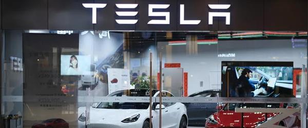 Tesla'dan Yeni Geri Çağırmalar Tesla'dan Yeni Geri Çağırmalar