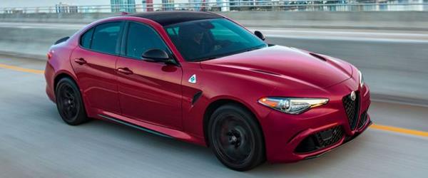 Alfa Romeo Giulia Quadrifoglio Hakkında Öne Çıkanlar Alfa Romeo Giulia Quadrifoglio Hakkında Öne Çıkanlar