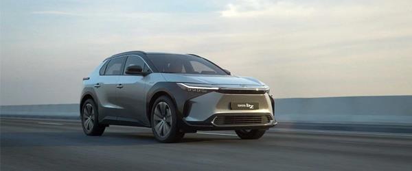 Toyota'nın Elektrikli Modeli bZ4X Tanıtıldı Toyota'nın Elektrikli Modeli bZ4X Tanıtıldı
