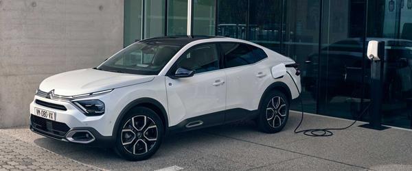 Citroen C4 X Türkiye’de Tanıtıldı Citroen C4 X Türkiye’de Tanıtıldı