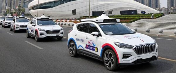 Robot Taksiler Yola Çıkıyor Robot Taksiler Yola Çıkıyor