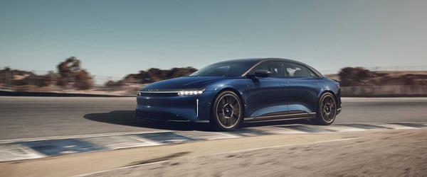 Dünyanın İlk Elektrikli Süper Otomobili Tanıtıldı! Dünyanın İlk Elektrikli Süper Otomobili Tanıtıldı!